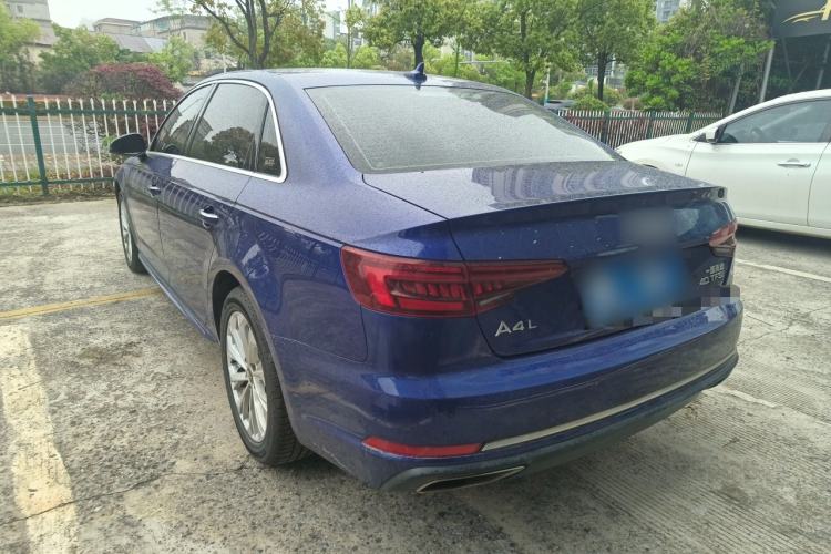 Used Audi A4L 2019 40 TFSI Ambition China VI Exterior 2