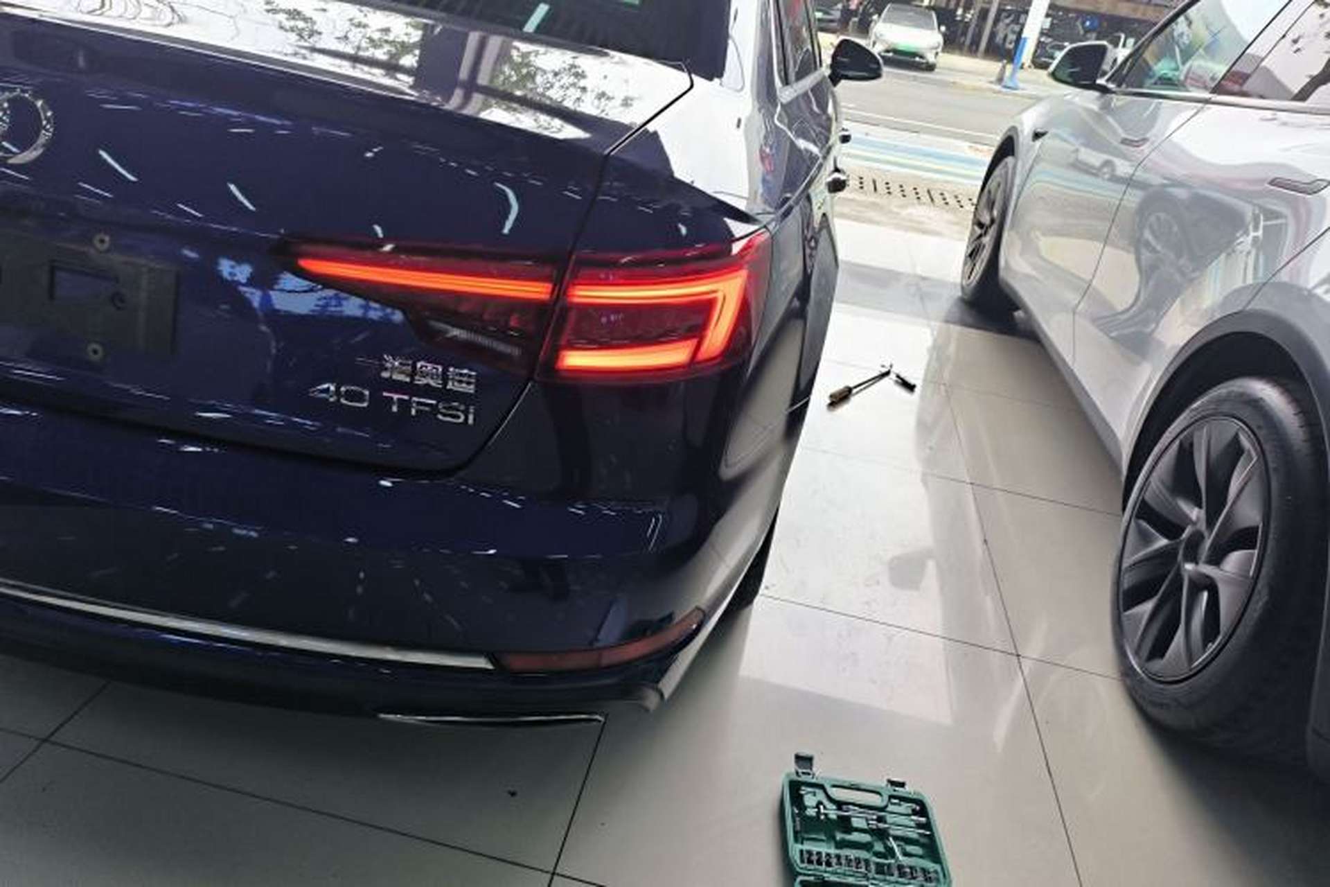 Used Audi A4L 2019 40 TFSI Ambition China VI Exterior 3