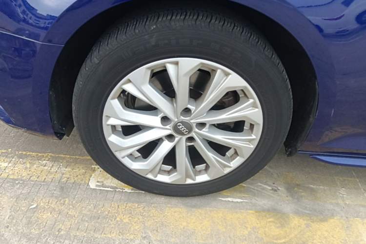 Used Audi A4L 2019 40 TFSI Ambition Version China V Exterior 4