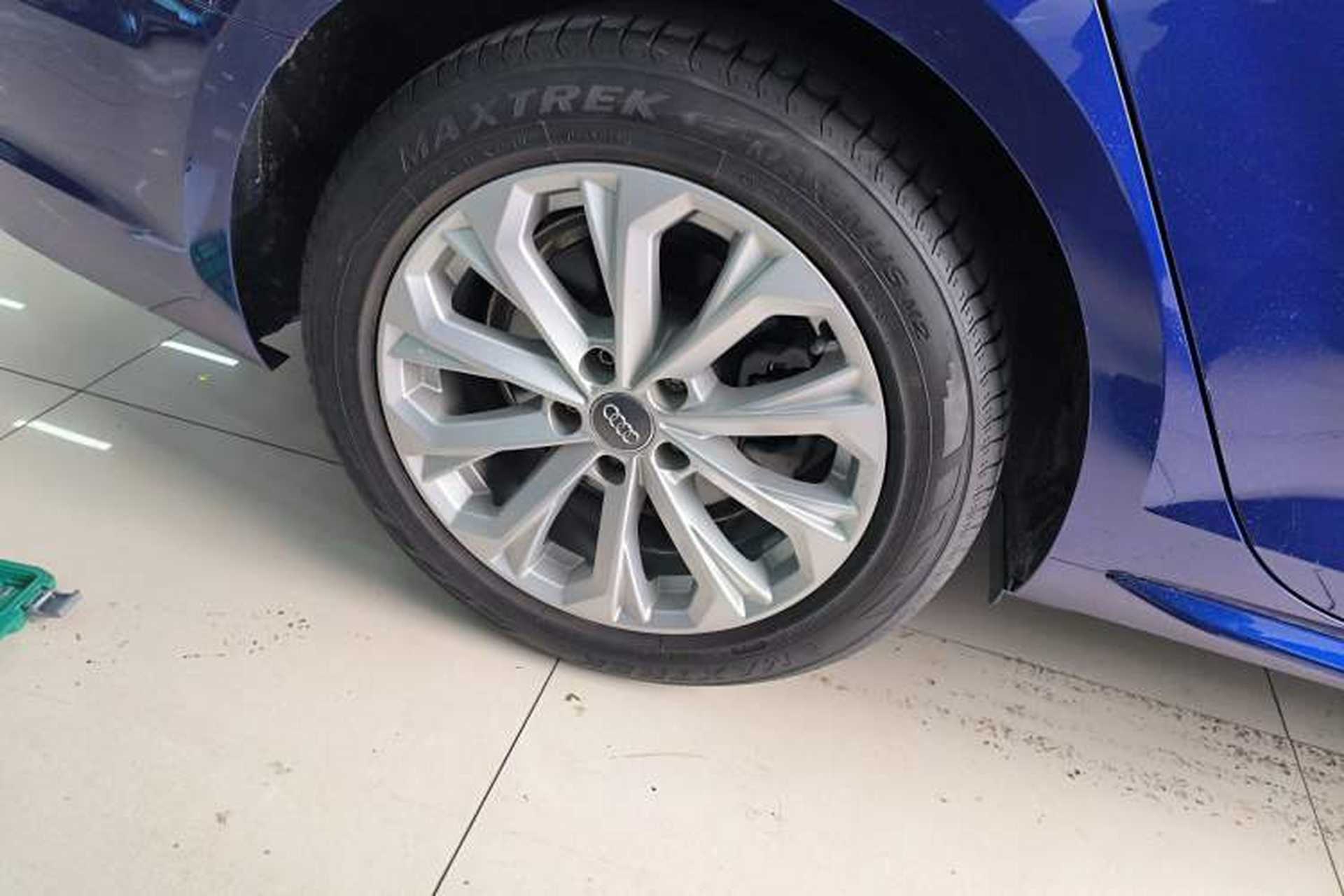 Used Audi A4L 2019 40 TFSI Ambition China VI Exterior 5