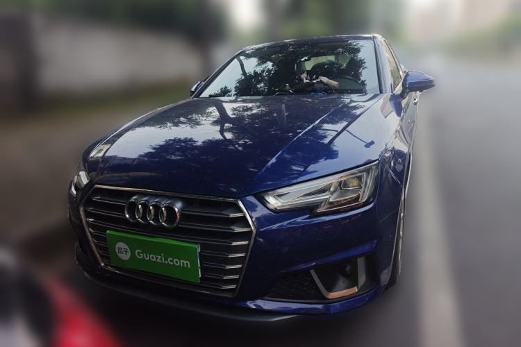 Used Audi A4L 2019 40 TFSI Fashion Edition China VI Emission Standard Front