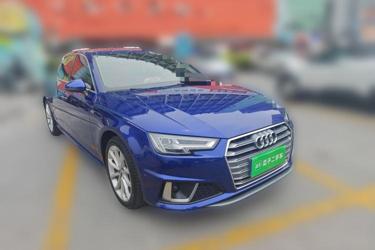 Used Audi A4L 2019 40 TFSI Fashion Edition China VI Emission Standard Front Right 45 Deg