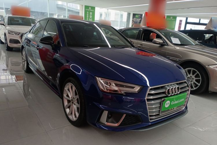 Used Audi A4L 2019 40 TFSI Fashion Edition China VI Emission Standard Front Right 45 Deg