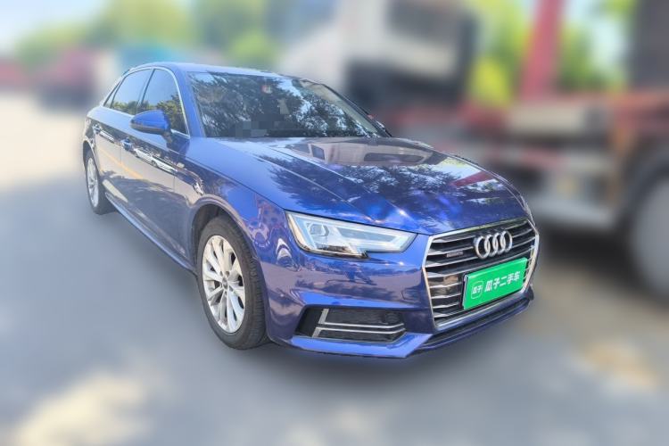 Used Audi A4L 2019 40 TFSI Ambition China VI Front Right 45 Deg