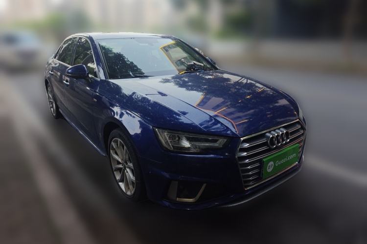 Used Audi A4L 2019 40 TFSI Fashion Edition China VI Emission Standard Front Right 45 Deg