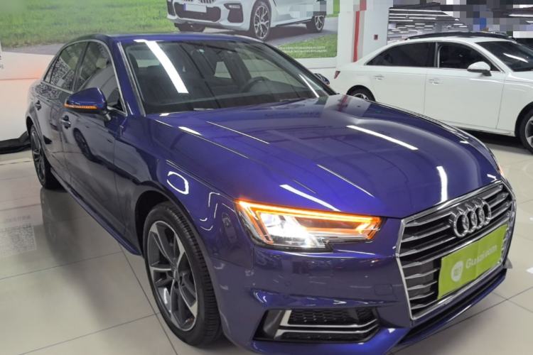 Used Audi A4L 2019 40 TFSI Ambition China VI Front Right 45 Deg