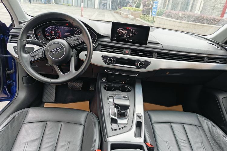 Used Audi A4L 2019 40 TFSI Fashion Edition China VI Emission Standard Interior 1