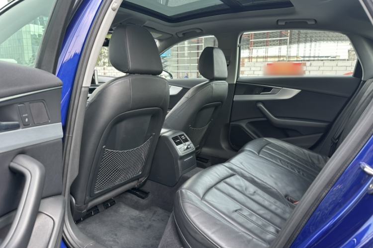 Used Audi A4L 2019 40 TFSI Fashion Version China V Interior 2