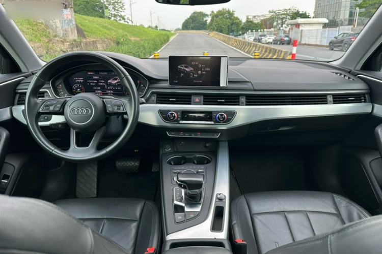 Used Audi A4L 2019 40 TFSI Fashion Version China V Interior 8