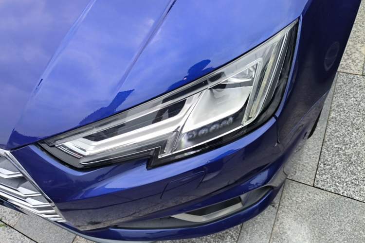 Used Audi A4L 2019 40 TFSI Fashion Version China V Left Front Headlight