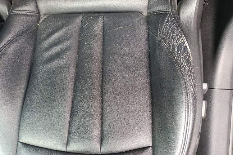 Used Audi A4L 2019 40 TFSI Ambition China VI Left Front Seat