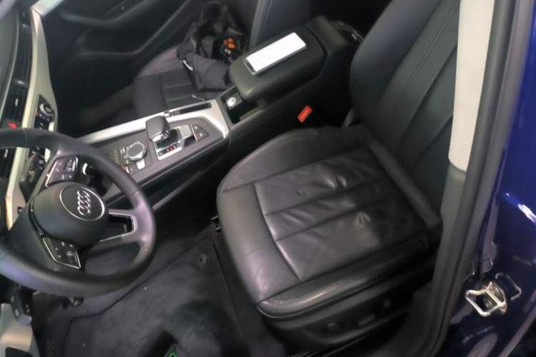 Used Audi A4L 2019 40 TFSI Fashion Version China V Left Front Seat