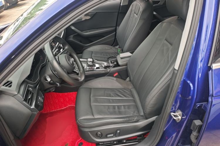 Used Audi A4L 2019 40 TFSI Fashion Edition China VI Emission Standard Left Front Seat