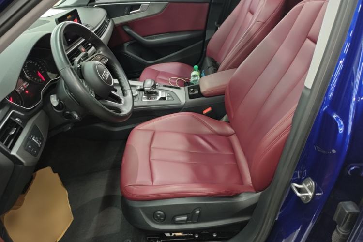 Used Audi A4L 2019 40 TFSI Ambition China VI Left Front Seat