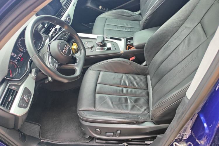Used Audi A4L 2019 45 TFSI quattro Individual Sport Edition China VI Left Front Seat
