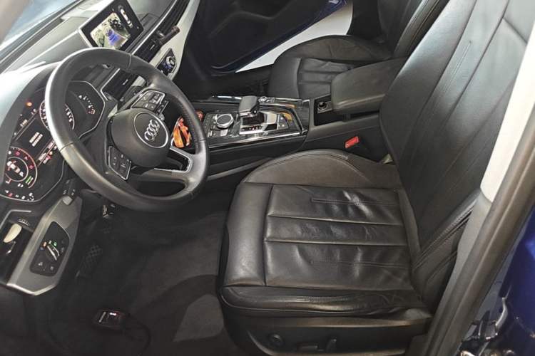 Used Audi A4L 2019 40 TFSI Fashion Version China V Left Front Seat