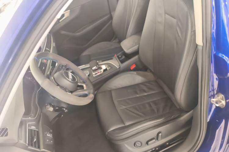 Used Audi A4L 2019 40 TFSI Fashion Version China V Left Front Seat