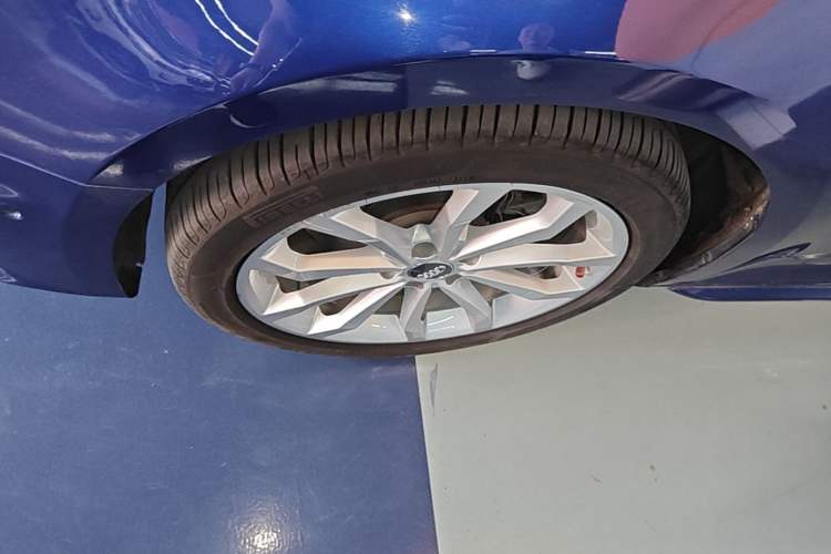 Used Audi A4L 2019 40 TFSI Fashion Version China V Left Front Wheel Hub