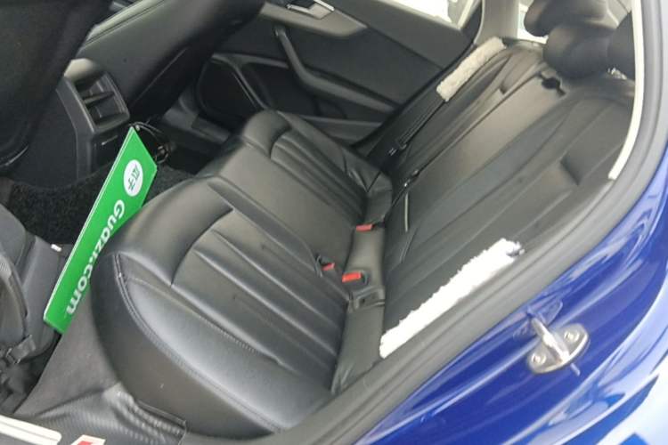 Used Audi A4L 2019 40 TFSI Ambition Version China V Left Rear Seat