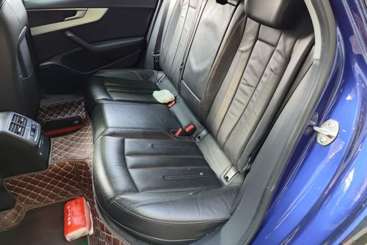 Used Audi A4L 2019 40 TFSI Fashion Version China V Left Rear Seat