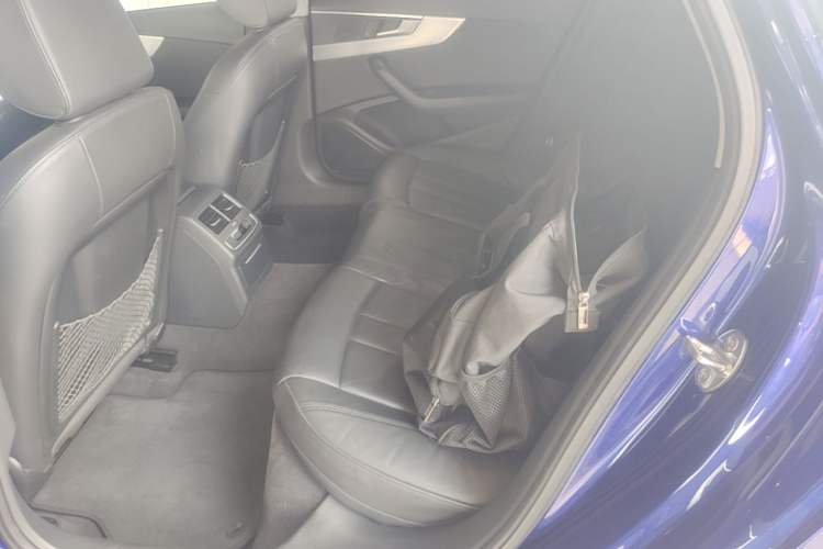 Used Audi A4L 2019 40 TFSI Fashion Version China V Left Rear Seat