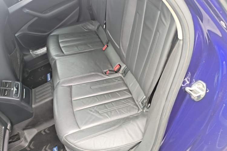 Used Audi A4L 2019 40 TFSI Fashion Version China V Left Rear Seat