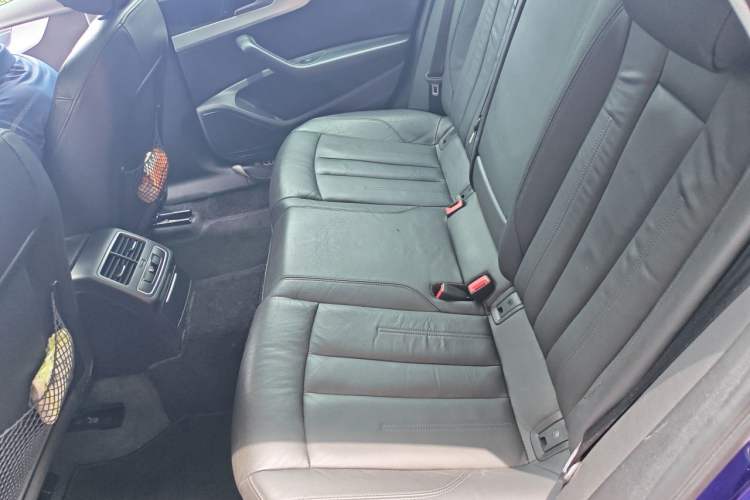 Used Audi A4L 2019 45 TFSI quattro Individual Sport Edition China VI Left Rear Seat