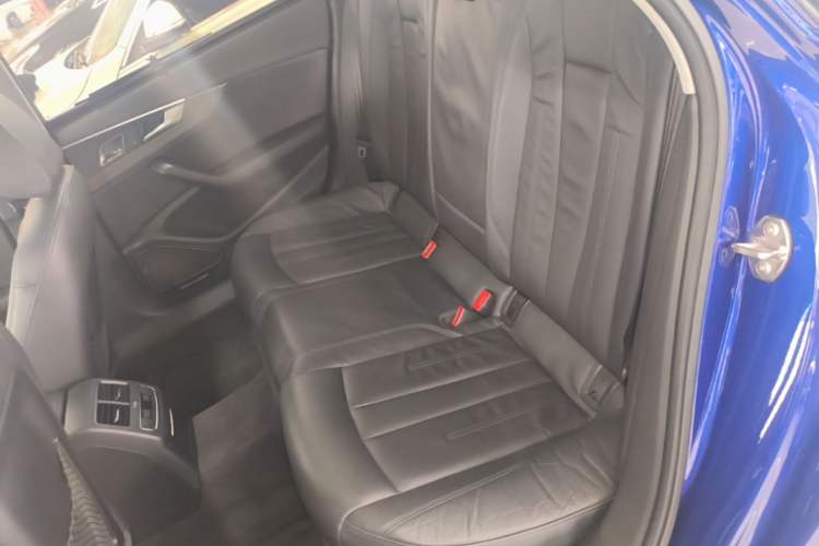 Used Audi A4L 2019 40 TFSI Fashion Version China V Left Rear Seat