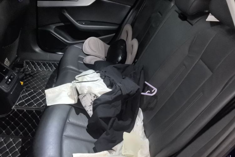 Used Audi A4L 2019 40 TFSI Fashion Version China V Left Rear Seat