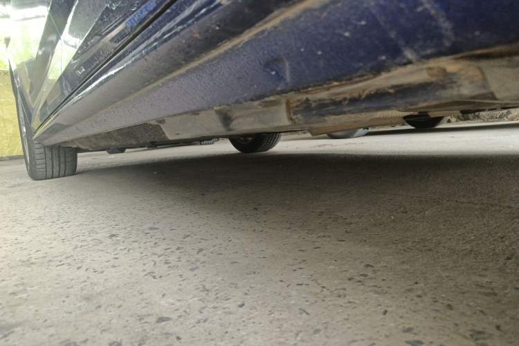 Used Audi A4L 2019 40 TFSI Ambition China VI Left Side Sill