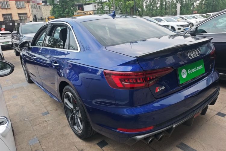 Used Audi A4L 2019 40 TFSI Fashion Edition China VI Emission Standard Rear Left 45 Deg