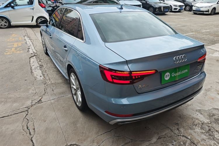 Used Audi A4L 2019 40 TFSI Fashion Edition China VI Emission Standard Rear Left 45 Deg