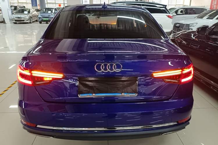 Used Audi A4L 2019 40 TFSI Ambition China VI Rear