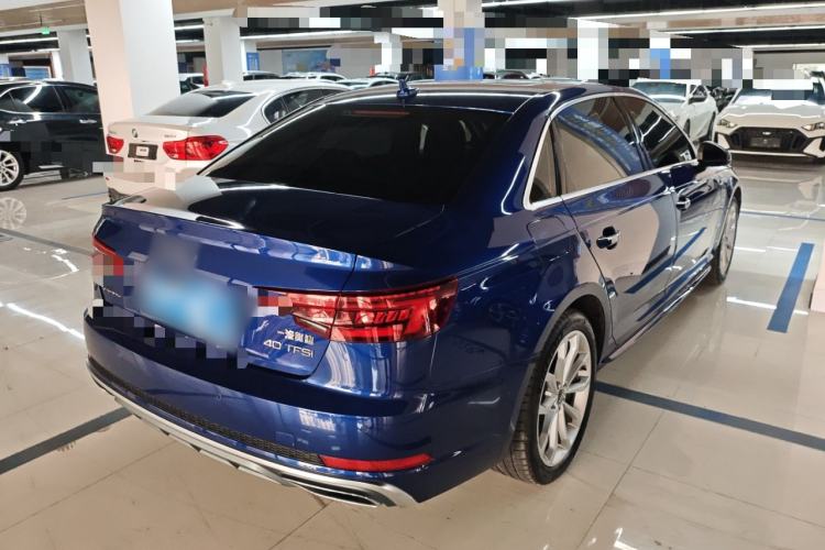 Used Audi A4L 2019 40 TFSI Fashion Edition China VI Emission Standard Rear Right 45 Deg