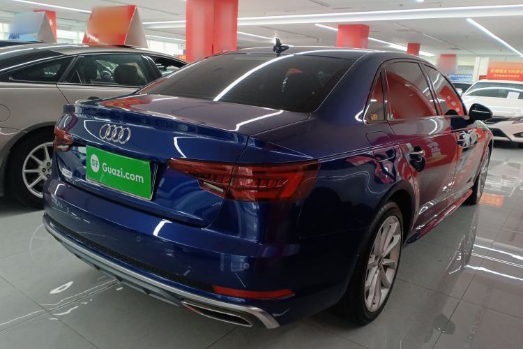 Used Audi A4L 2019 40 TFSI Fashion Edition China VI Emission Standard Rear Right 45 Deg