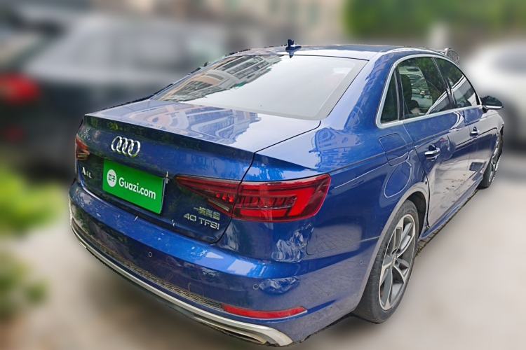 Used Audi A4L 2019 40 TFSI Fashion Edition China VI Emission Standard Rear Right 45 Deg