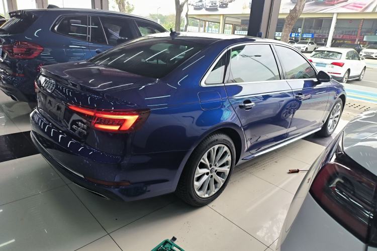 Used Audi A4L 2019 40 TFSI Ambition China VI Rear Right 45 Deg