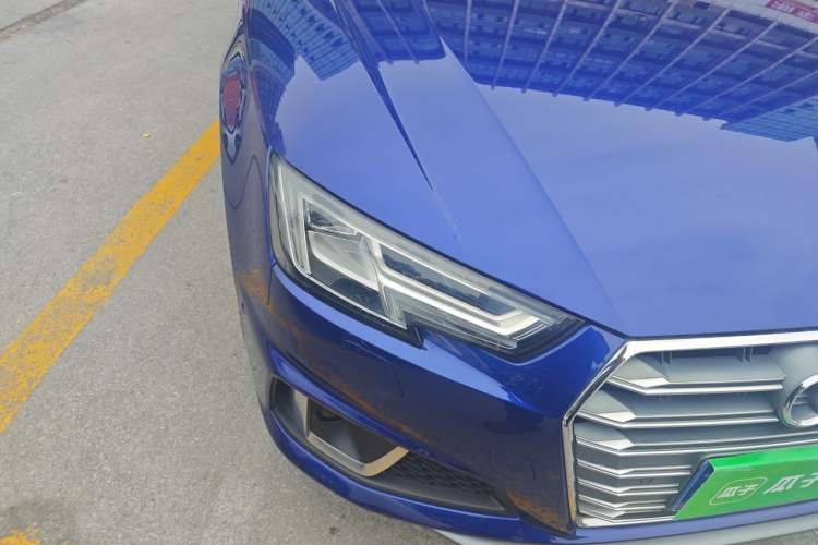 Used Audi A4L 2019 40 TFSI Fashion Edition China VI Emission Standard Right Front Headlight