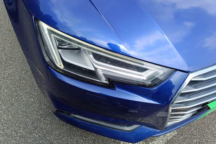 Used Audi A4L 2019 40 TFSI Ambition China VI Right Front Headlight