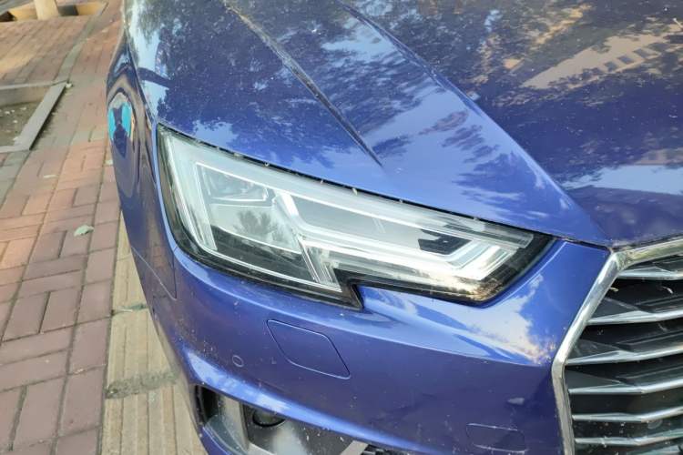 Used Audi A4L 2019 40 TFSI Fashion Version China V Right Front Headlight