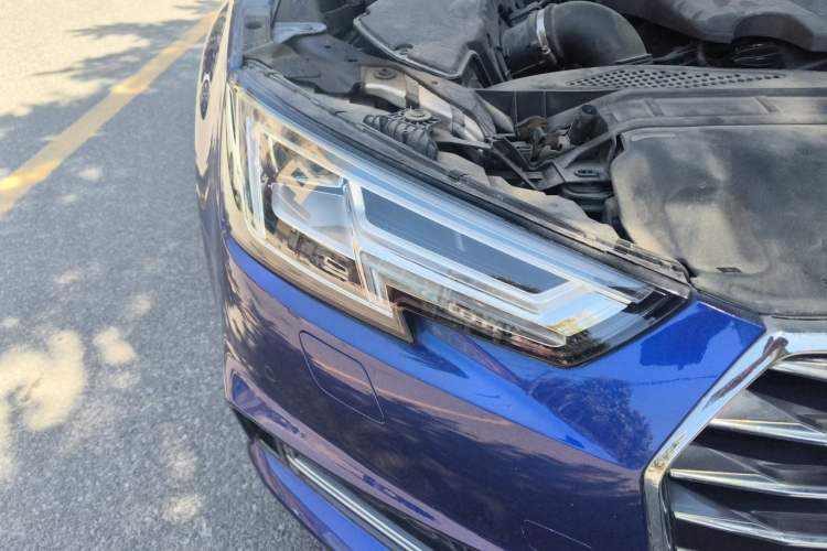 Used Audi A4L 2019 40 TFSI Ambition China VI Right Front Headlight