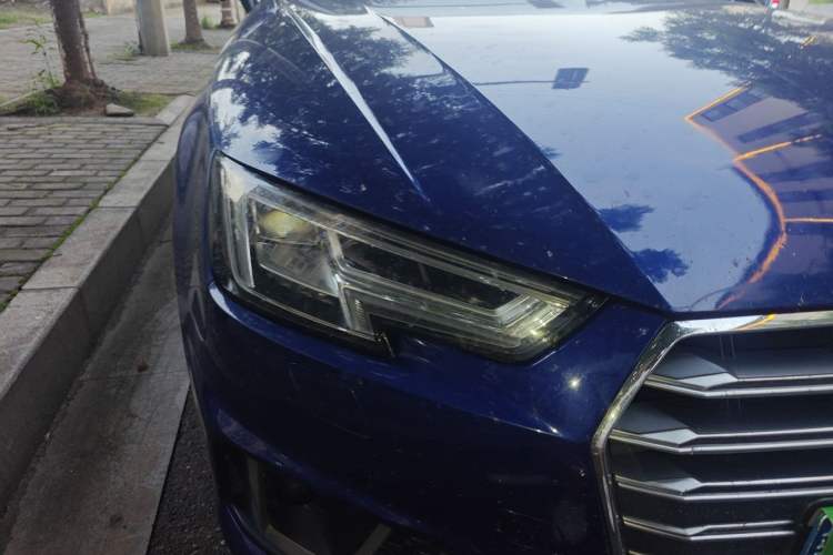 Used Audi A4L 2019 40 TFSI Fashion Edition China VI Emission Standard Right Front Headlight