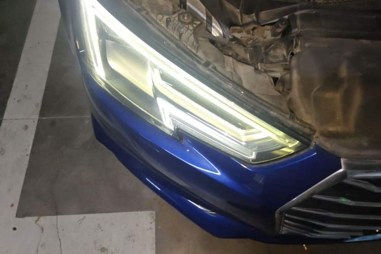 Used Audi A4L 2019 40 TFSI Ambition China VI Right Front Headlight