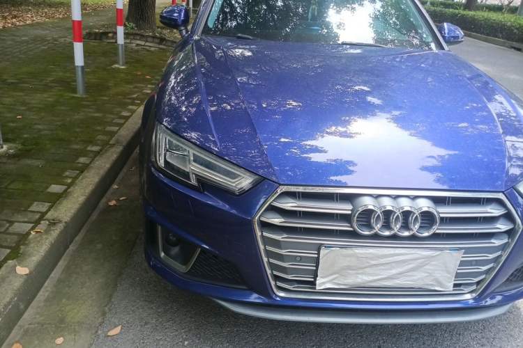 Used Audi A4L 2019 40 TFSI Fashion Edition China VI Emission Standard Right Front Headlight