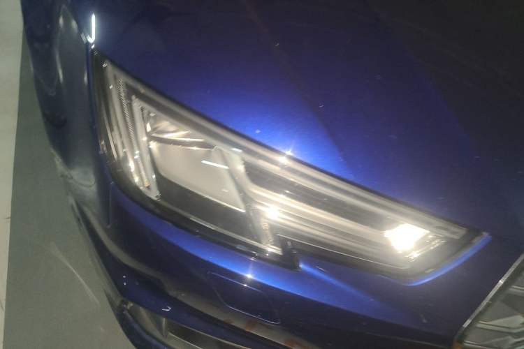 Used Audi A4L 2019 40 TFSI Sporty Version China V Right Front Headlight