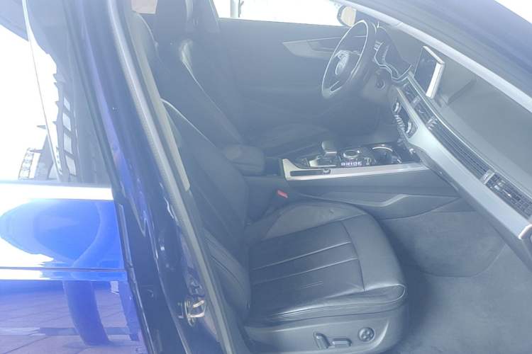 Used Audi A4L 2019 40 TFSI Fashion Version China V Right Front Seat