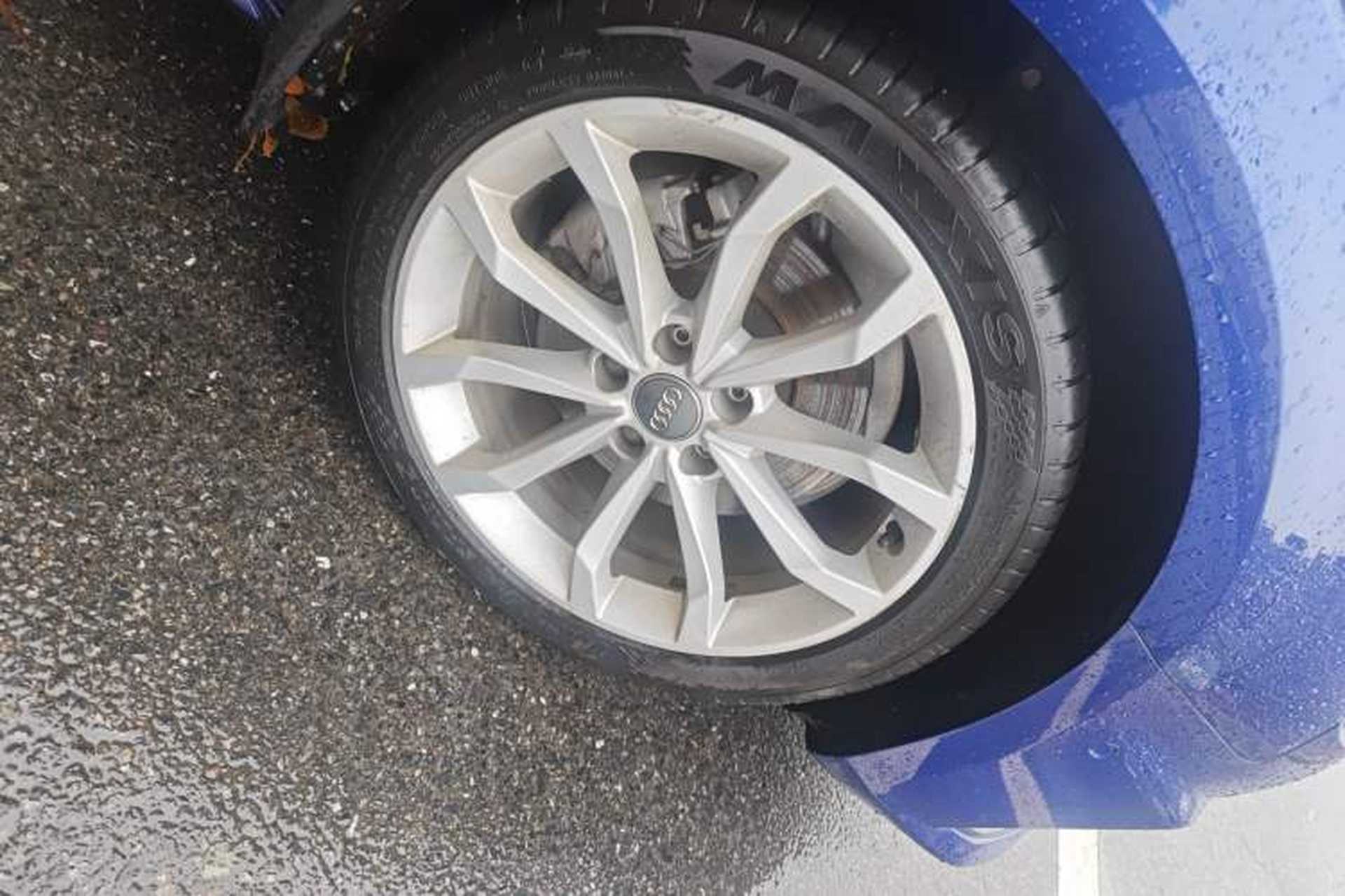 Used Audi A4L 2019 40 TFSI Fashion Version China V Right Front Wheel Hub