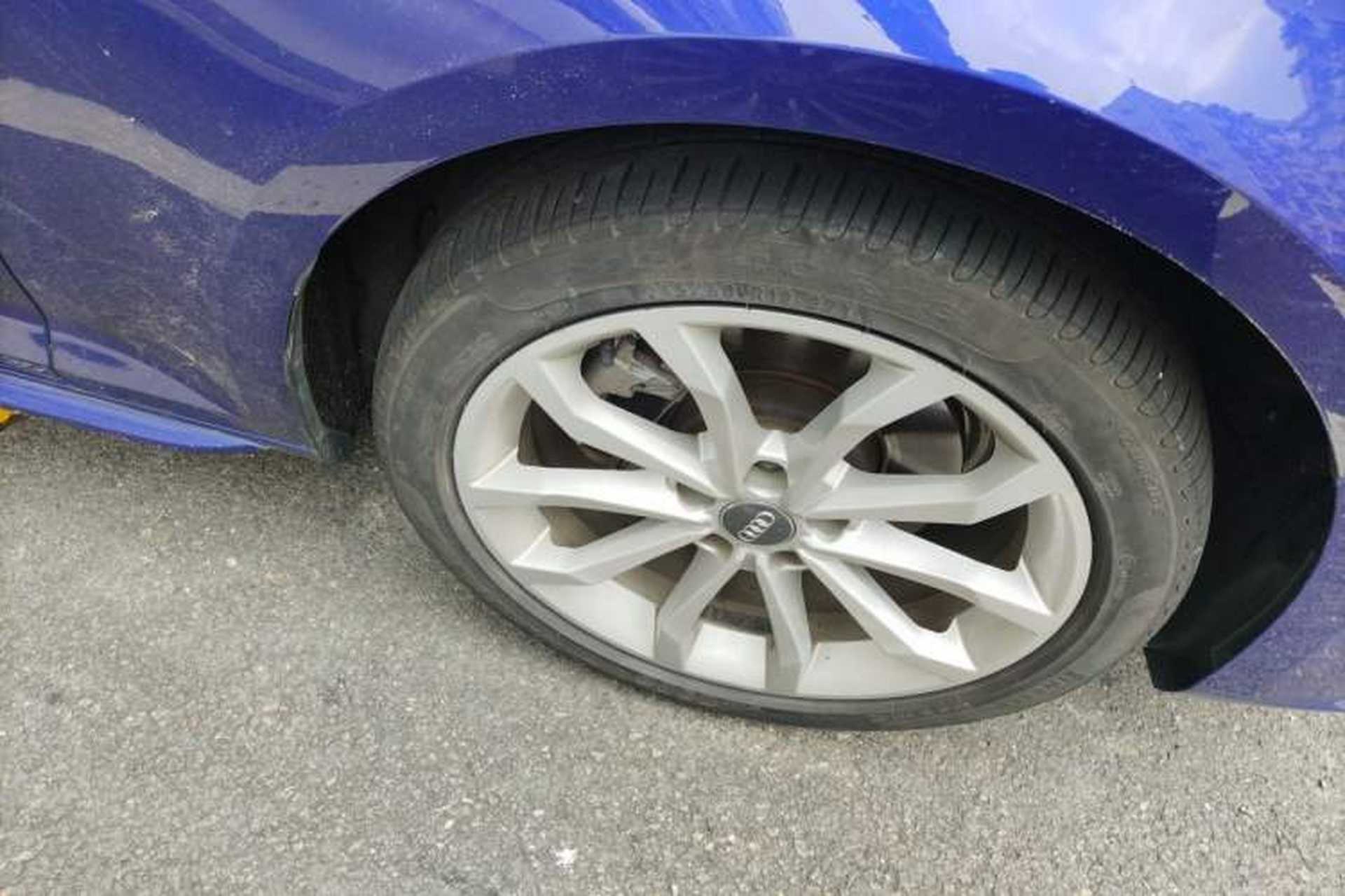 Used Audi A4L 2019 40 TFSI Fashion Edition China VI Emission Standard Right Front Wheel Hub