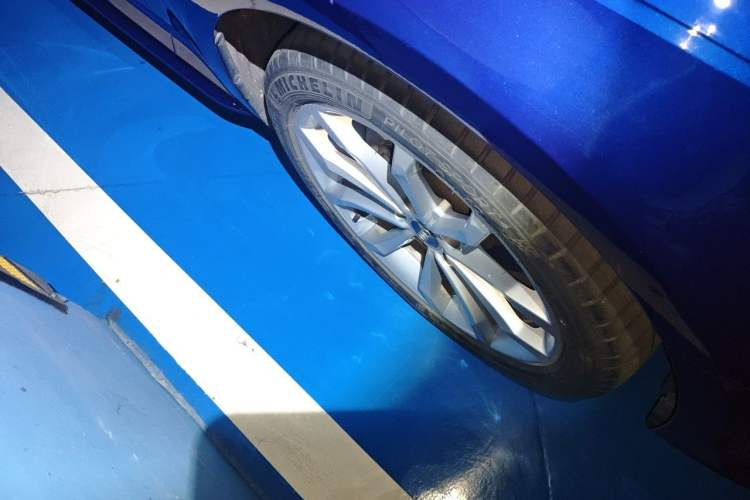 Used Audi A4L 2019 40 TFSI Fashion Edition China VI Emission Standard Right Front Wheel Hub