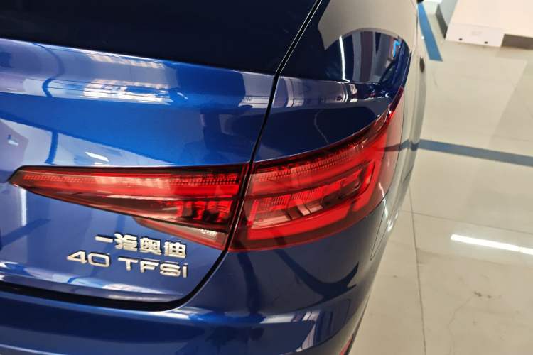 Used Audi A4L 2019 40 TFSI Fashion Edition China VI Emission Standard Right Rear Taillight